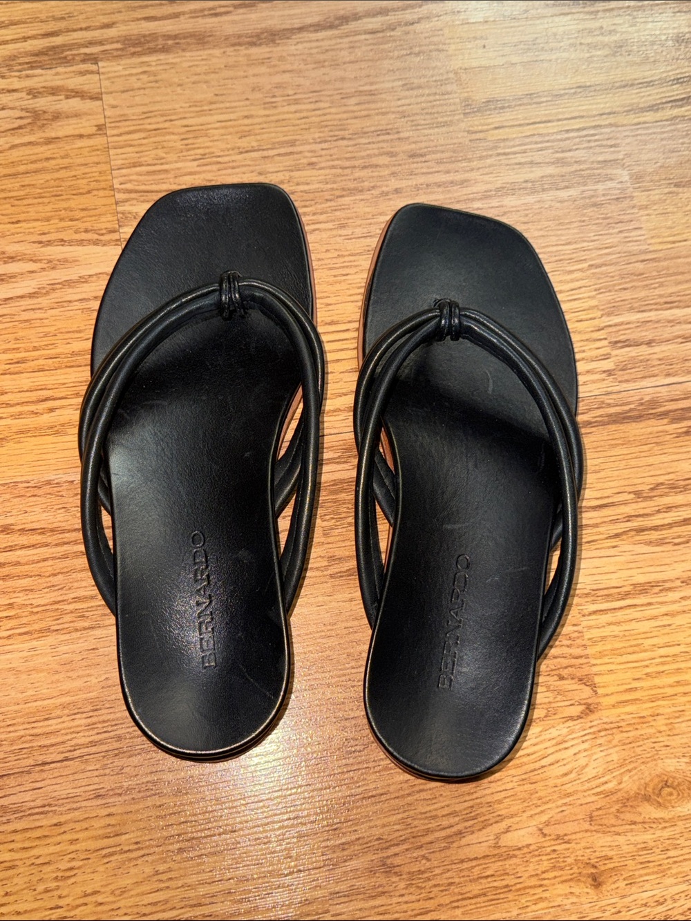 Anthropologie Bernardo Black Square-Toe Knot-Detail Sandals Women 6.5